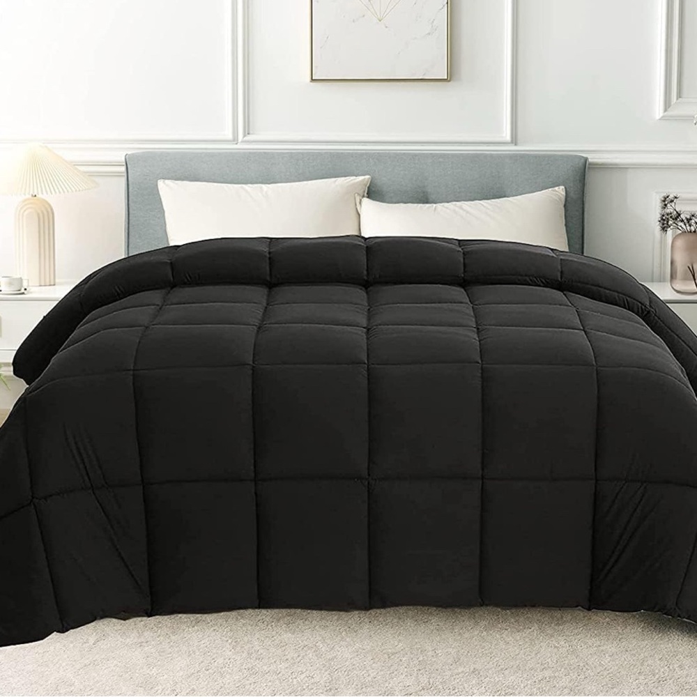 Luxurious Black Down Comforter NWT, NIB TWIN XL 68x90